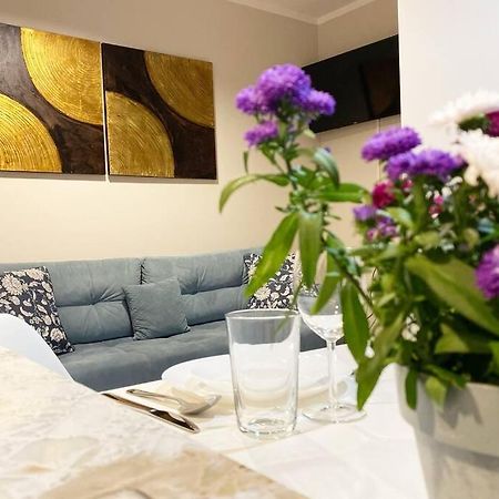 Exclusive 2Br! Apartment Near City Center +Netflix Warszawa Eksteriør bilde