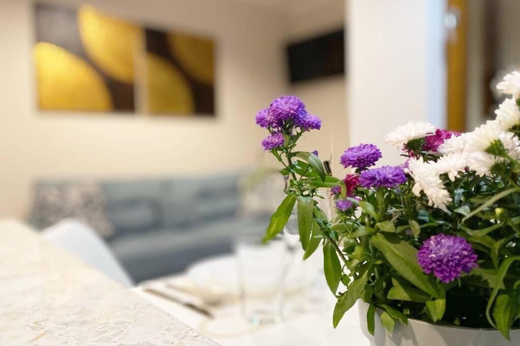 Exclusive 2Br! Apartment Near City Center +Netflix Warszawa Eksteriør bilde