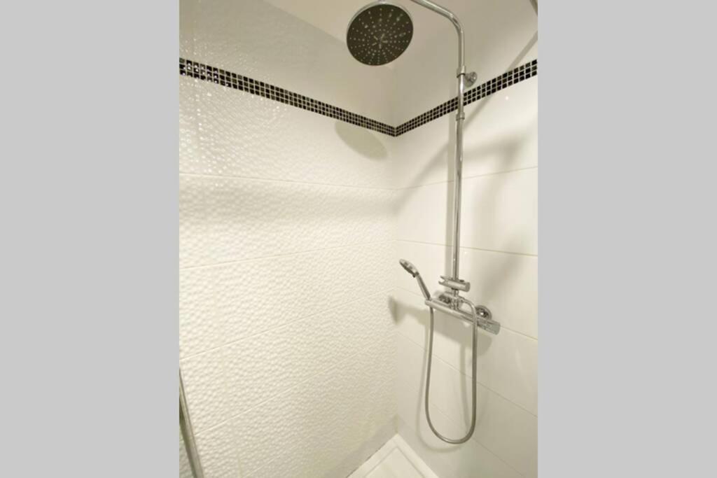 Exclusive 2Br! Apartment Near City Center +Netflix Warszawa Eksteriør bilde